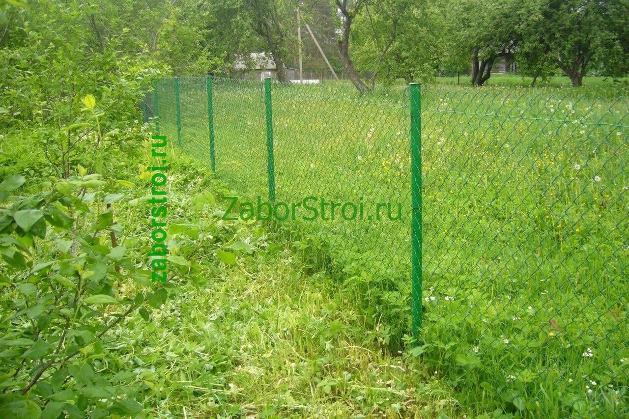 Заборы из сетки рабица в натяг с протяжкой арматуры под ключ с установкой 12 соток